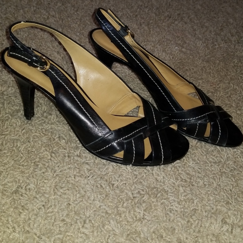 Leather sandals